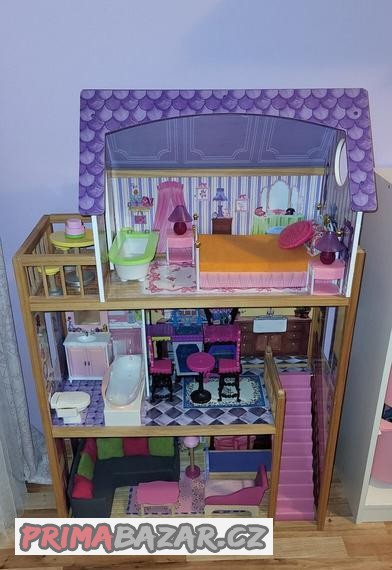 KidKraft Domeček pro panenky Kayla + MONSTER kuchynka