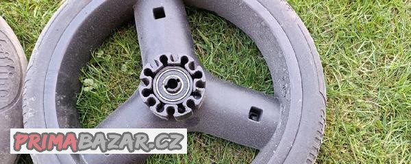 gelove-kolecka-na-kocarek