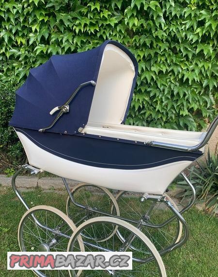retro-kocarek-pro-miminko-van-delft