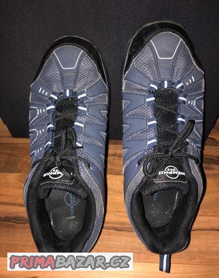 Boty zn.MEMPHIS vel.38,polootevřené vel.39 zn.Umbro