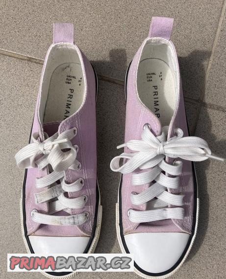 “Convers z Primarku”