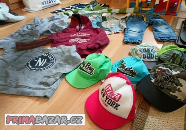 velka-taska-mix-obleceni-kluksleva
