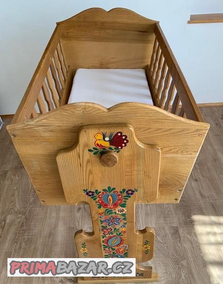 detska-drevena-kolebka