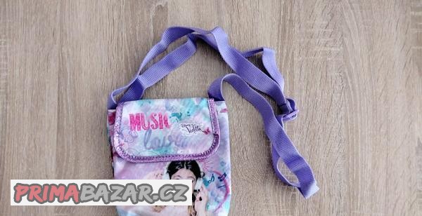 divci-kabelka-disney-violetta