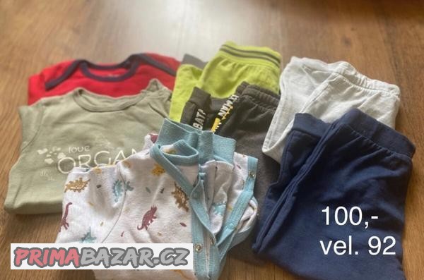prodam-obleceni-kluk-vel-92