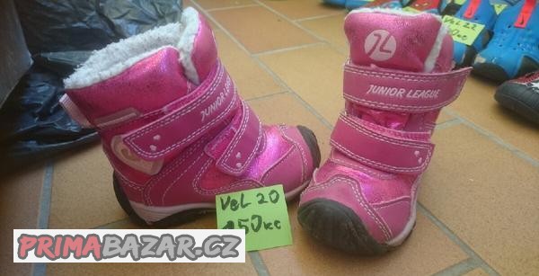 Zimní boty pro holčičku vel 20 cena 150
