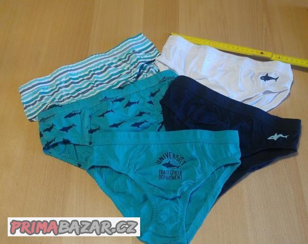 prodam-chlapecke-slipy-5-ks-zn-vertbaudet-nove