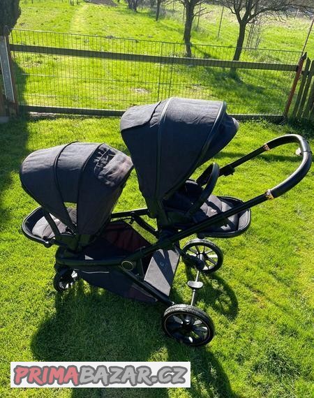 sourozenecky-kocarek-cavoe-avec