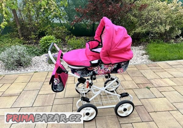 detsky-kocarek-pro-panenky