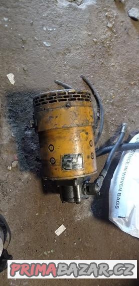 motor-s-cerpadlem