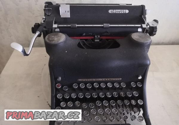psaci-stroj-olivetti