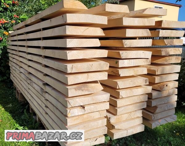 Prodám javorové fošny tl. 5.5 cm , dlouhé 3,1m , 2.4m3.