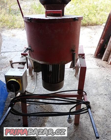drticka-na-obili-na-cokoliv-4-kw-motor