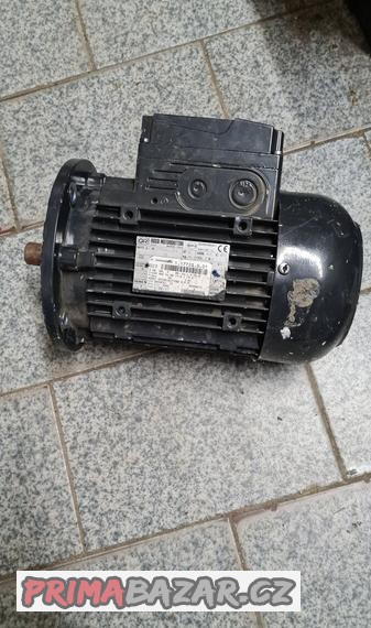 prirubovy-elektromotor-380v