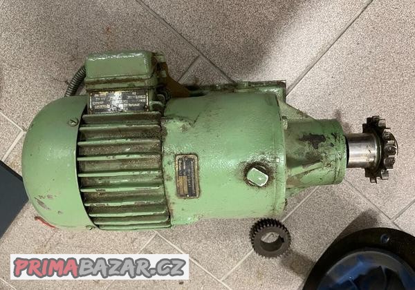 prodam-el-motor-s-prevodovkou