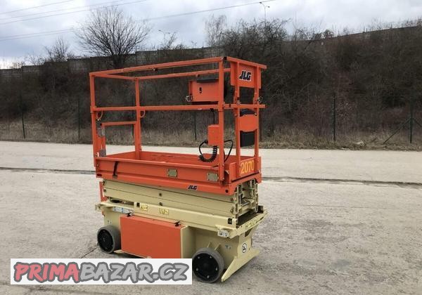 Pracovní nůžková aku plošina JLG_6RS