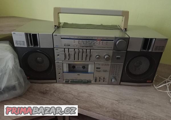Prodám gramofon a věž JVC