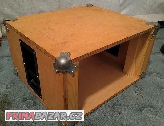 Rack 6U, zakázková profi výroba, buková překližka