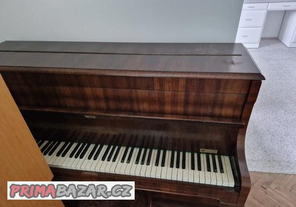 Pianino August Förster