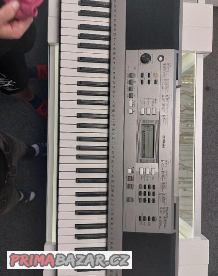 Klávesy yamaha PSR-E353