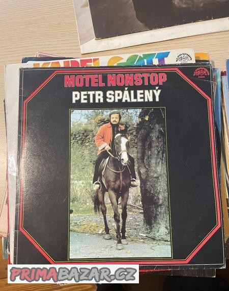 Lp Motel Nonstop / Petr Spálený