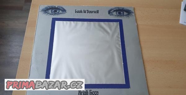 Uriah Heep, LP podepsáni D.Byron, L.Kerslake a Mick Box