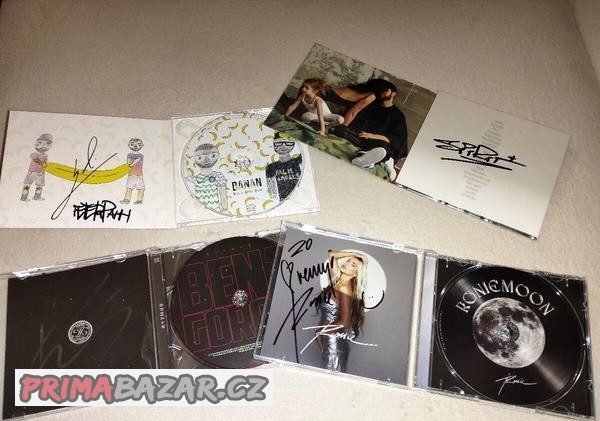 CD s autogramy interpretů