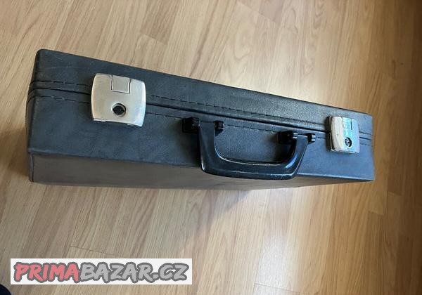 Prodám kompletní nářadí pro ladění a servis klavírů a pianin