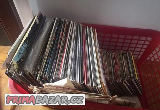 velká sbírka LP (české i zahraniční)