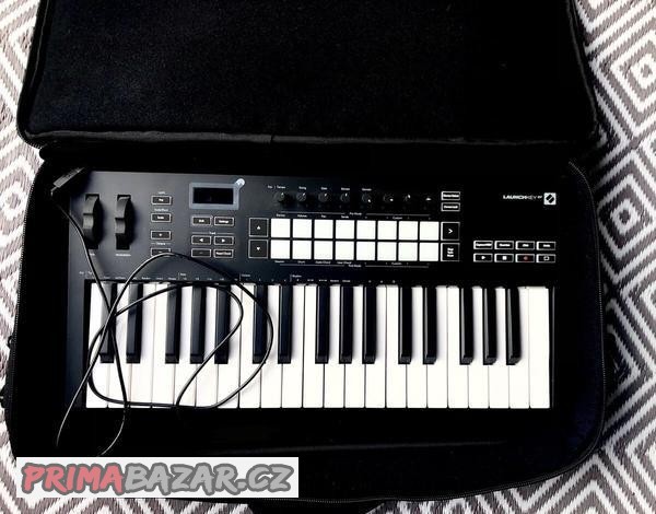 novation-launchkey-37-mk3-37-key-midi-klavesy-pouzdro