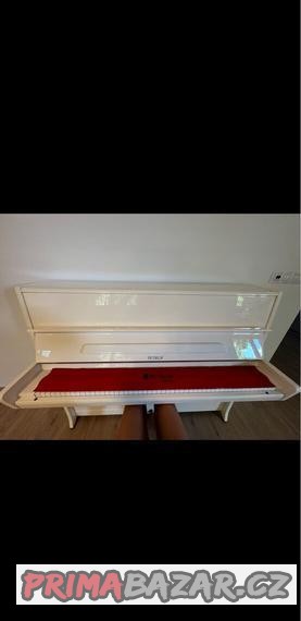 Pianino Petrof bily lesk