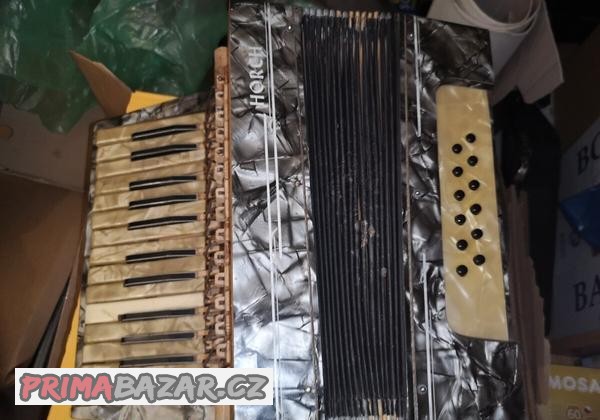 stara-tahaci-harmonika-horch