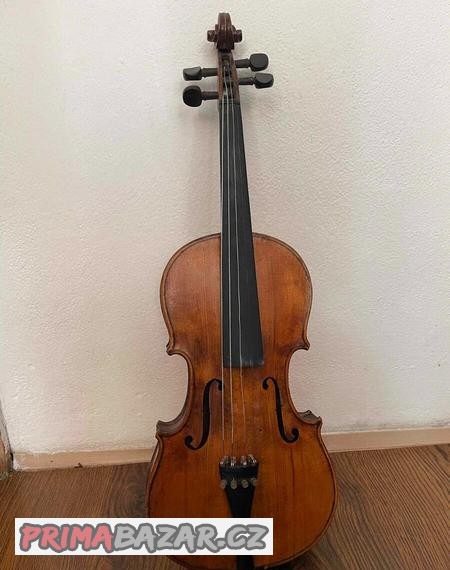 Staré housle 4/4