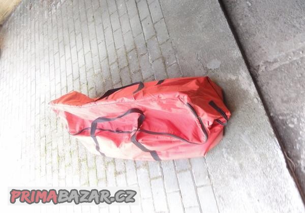 Prodám nepromokavou velkou kabelu na příslušenství-stojany,