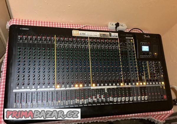 Mixážní pult YAMAHA MGP32X