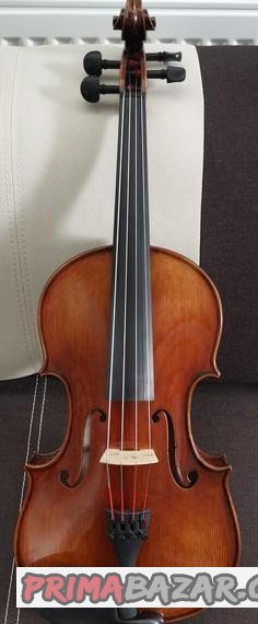 Viola 15