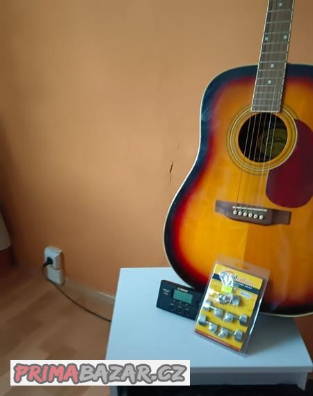 Prodám velkou kytaru