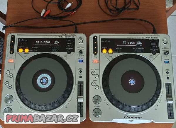 přehrávač PIONEER CDJ-800MK2 2 kusy