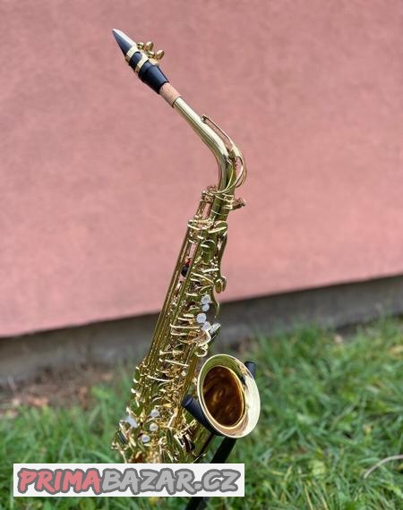 Prodám Alt Eb saxofon s příslušenstvím