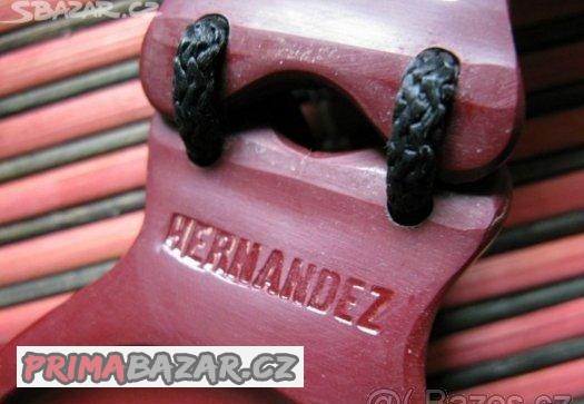 kastanety-hernandez