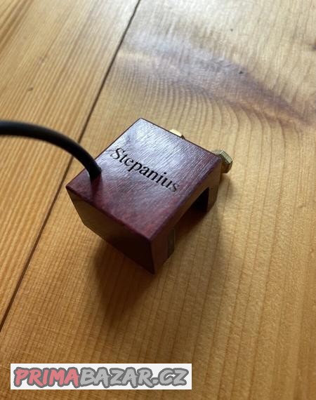 Piezo snímač Stepanius Wood Pro Edition na violoncello