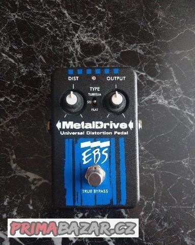 Analogový EBS distortion pedál