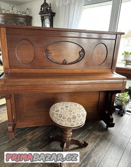 pianino-klavir-hilger