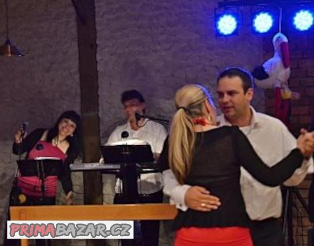 ziva-hudba-na-oslavy-svatby-plesy-dj-zlinsko