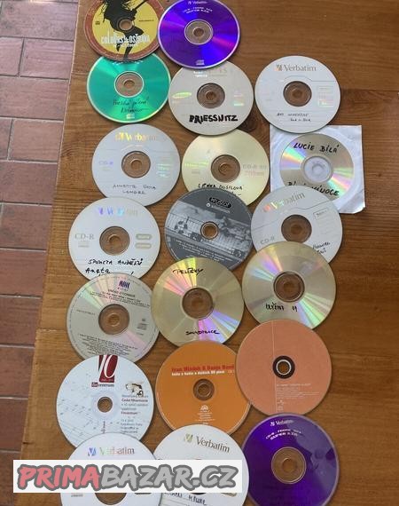 Daruji hudební a dětské CD