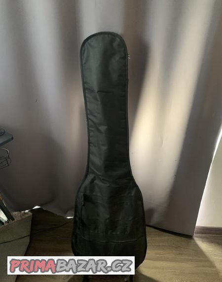 Bass kytara FENDER