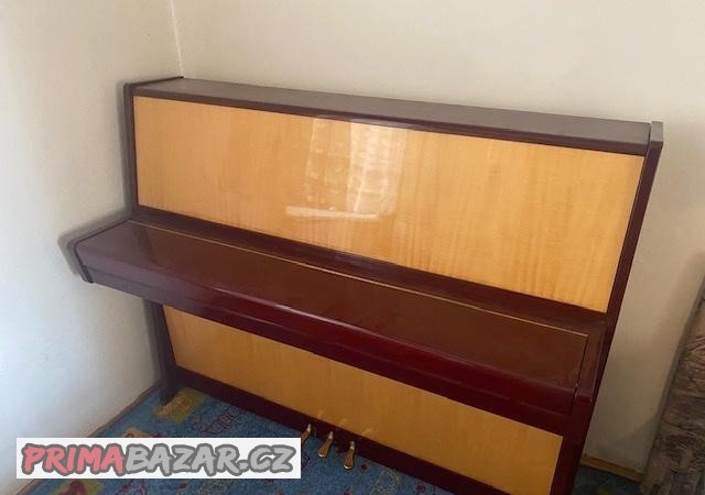 Prodám pianino Petrof