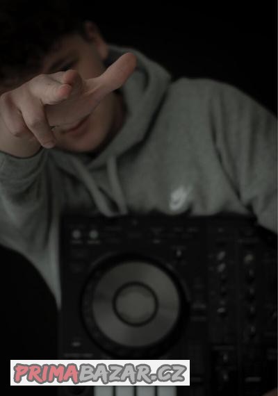DJ k dispozici