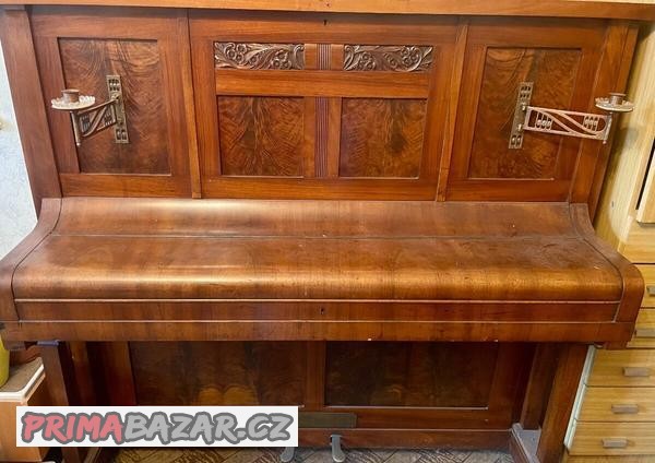 pianino-znacky-r-sler-dobry-stav