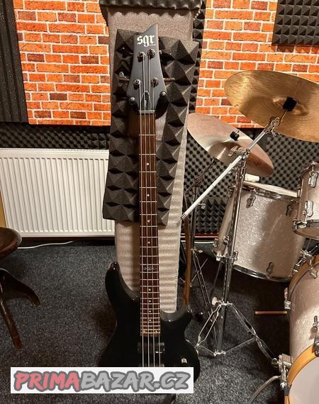 Baskytara SCHECTER